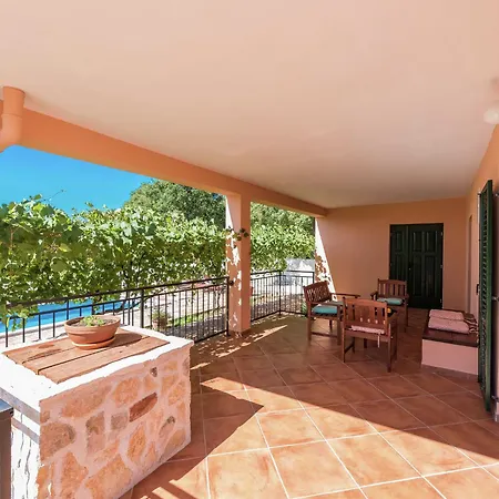 Charming With Private Pool Holiday home *