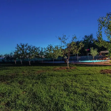 Charming With Private Pool Holiday home