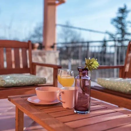 Charming With Private Pool Holiday home Donji Zemunik